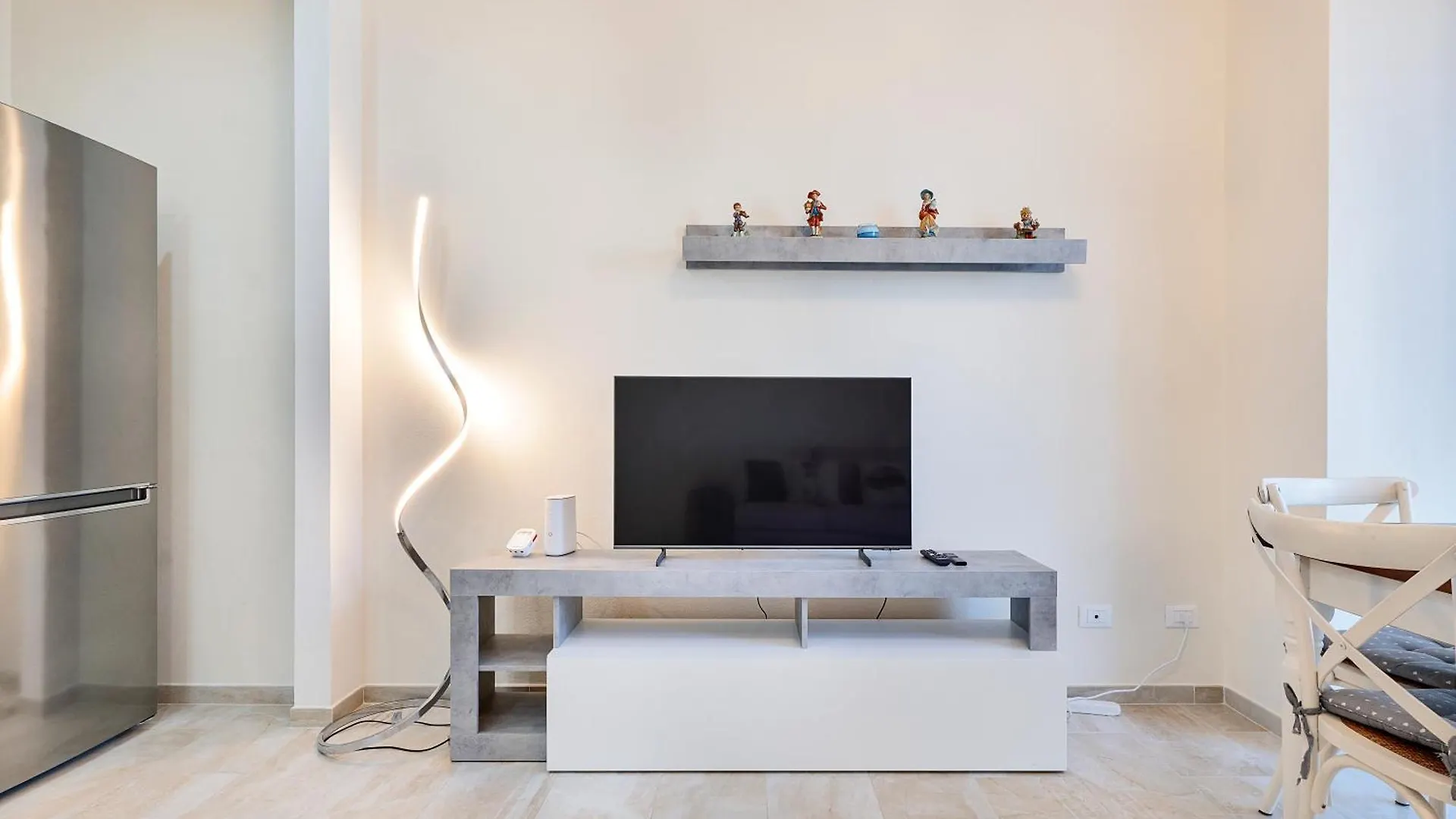 Sunny Apartment Near The Sea Lido di Camaiore